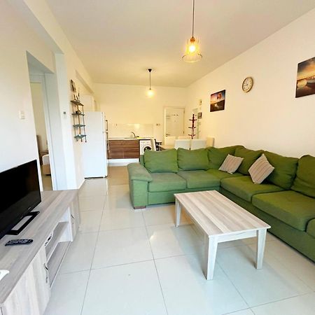 Quitet Two Bedroom Apartment With Private Garden Lukomorye D2 Karavas  Exteriör bild